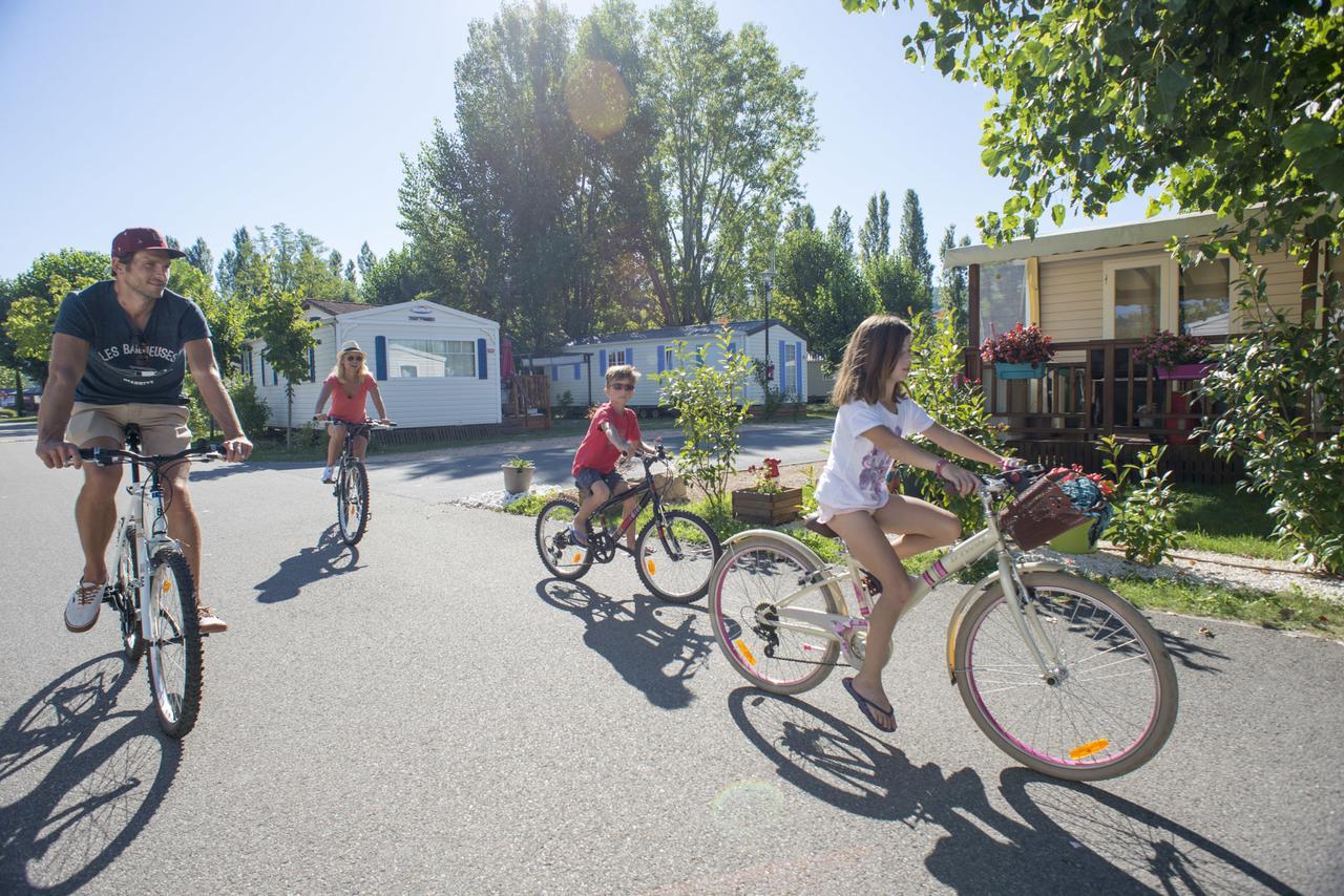 Camping Officiel Siblu Les Rives De กงดรีเยอ ภายนอก รูปภาพ